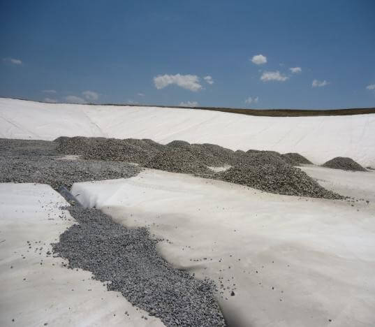 Aménagement de gros gravier (Ballast
