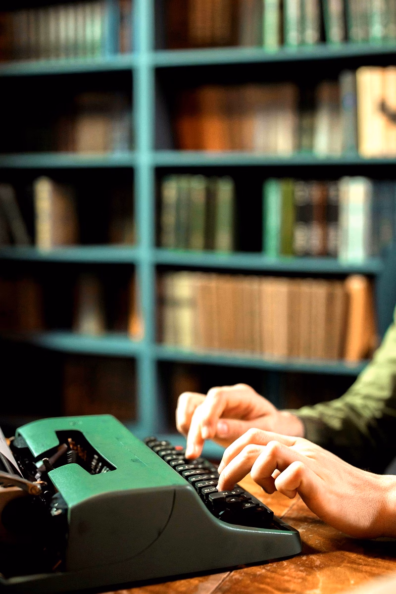 Phraséologie dans la presse numérique francophone