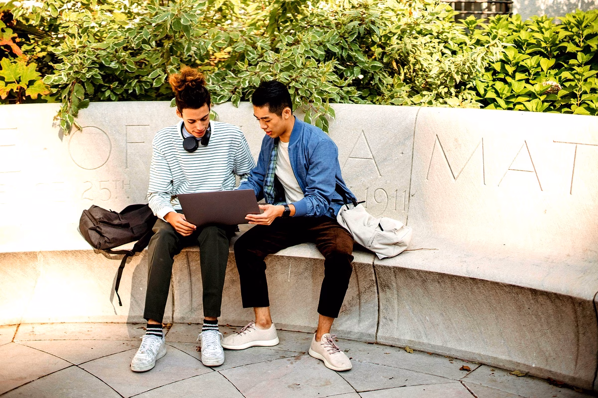 Sondage sur l'utilisation du réseau à l'université de Souk-Ahras