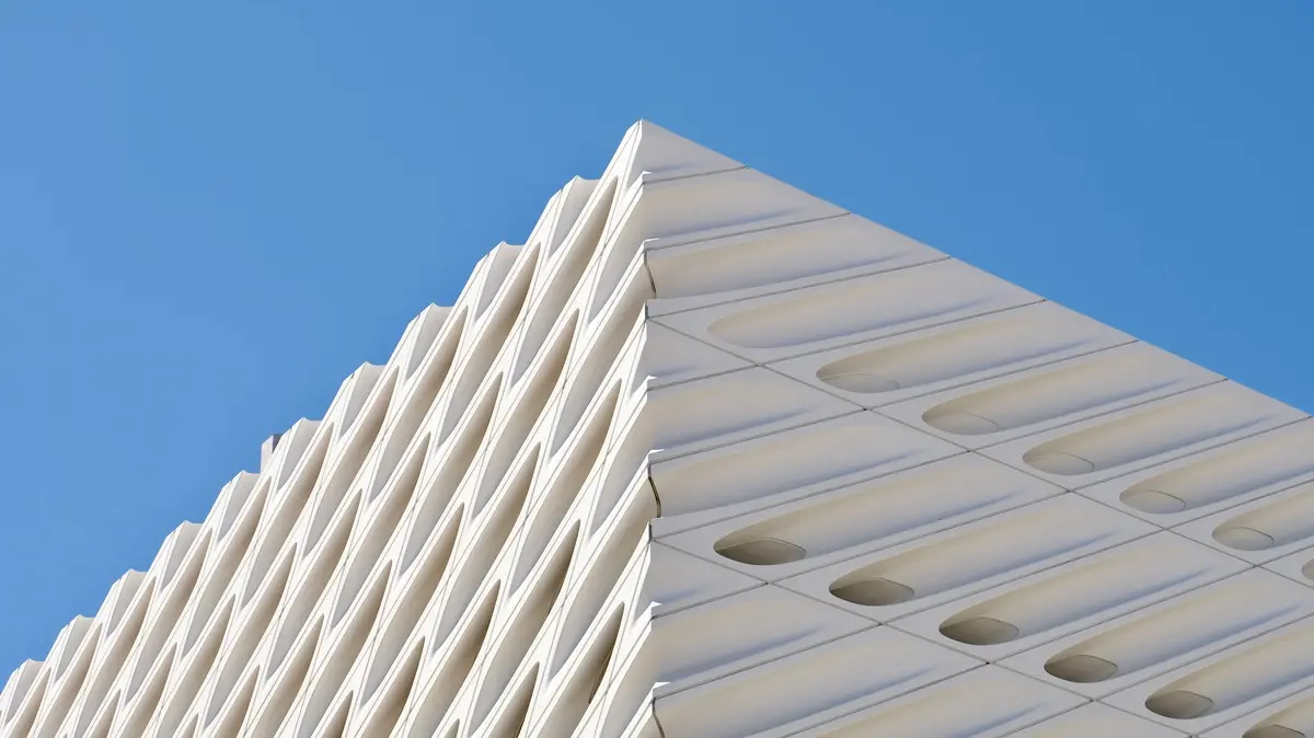 Analyse de cas d'un bâtiment R+9 à Sétif