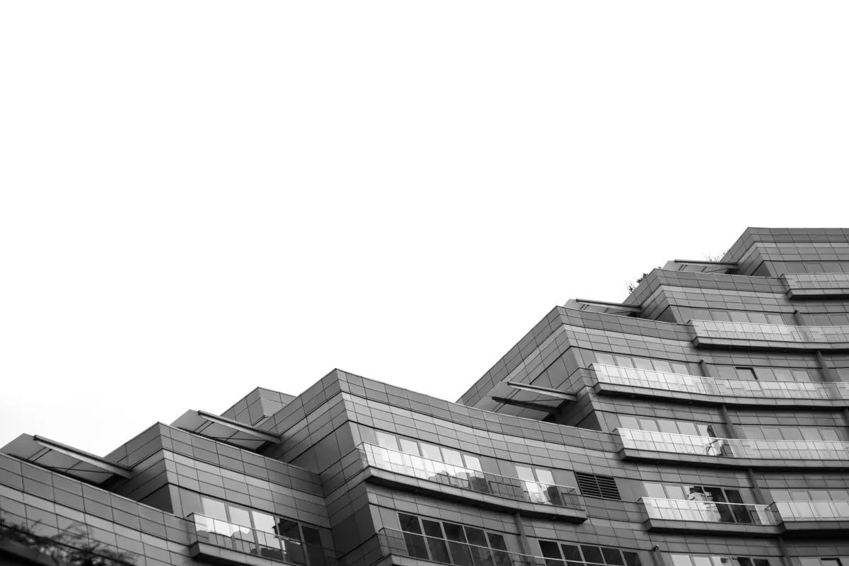 Analyse comparative des structures R+9 à Sétif