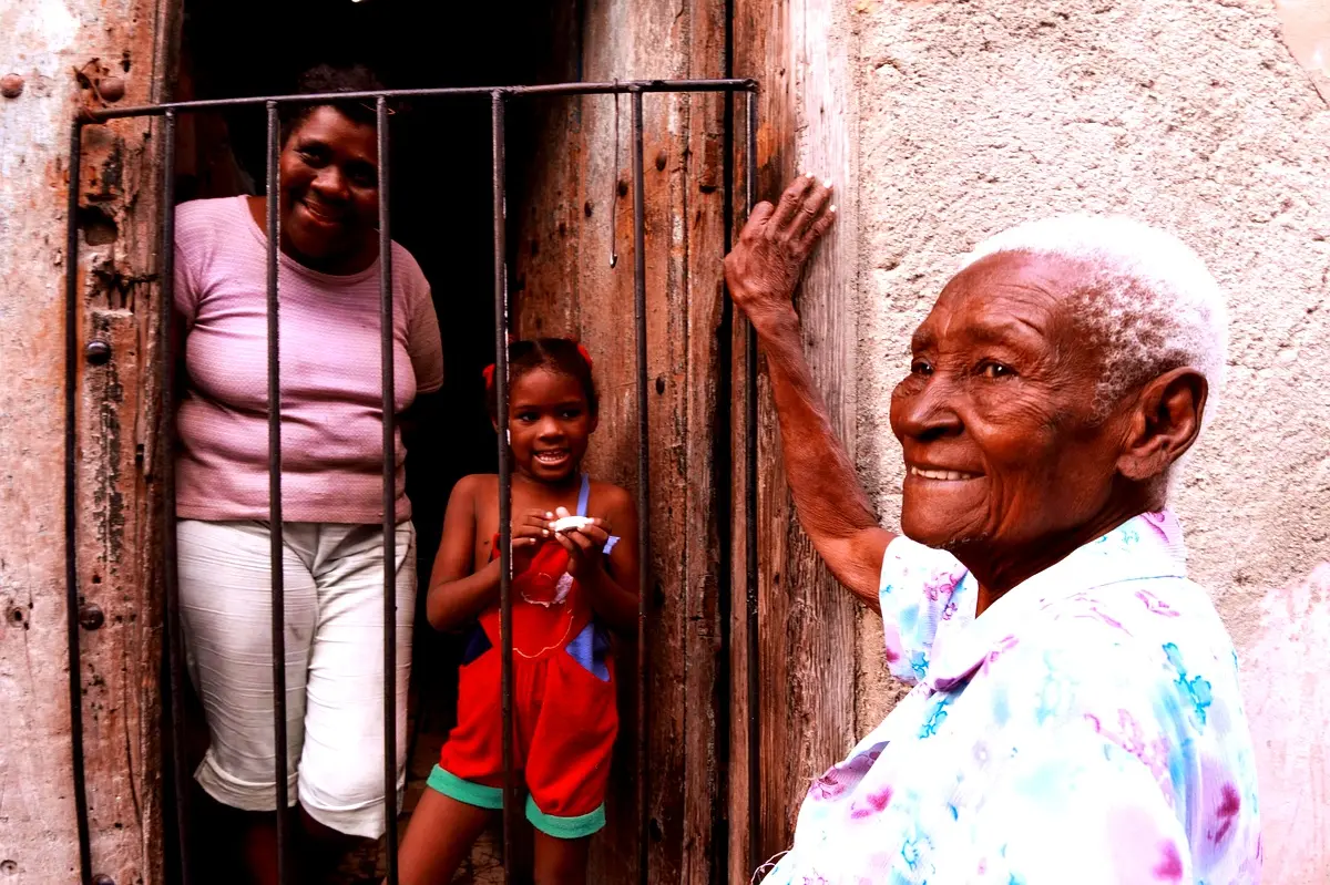 Cadres théoriques de la vulnérabilité familiale à Kikula