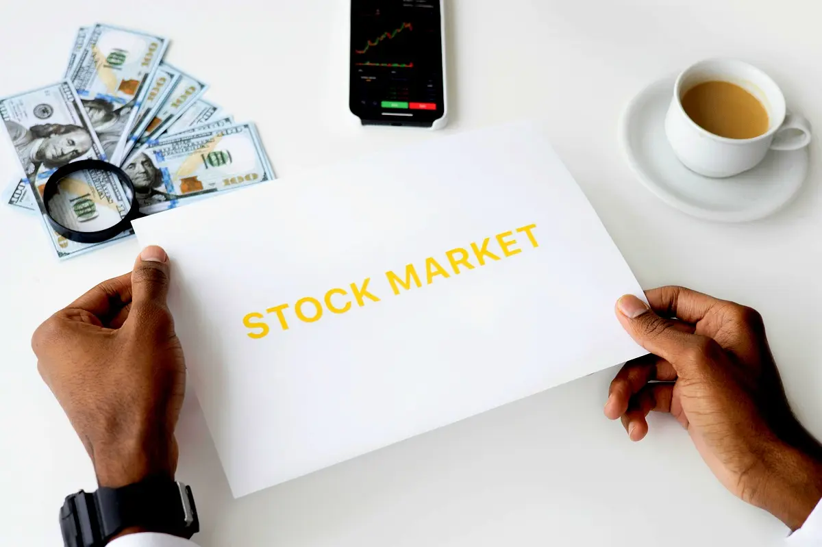 Cadre théorique des exportations hors hydrocarbures en Algérie