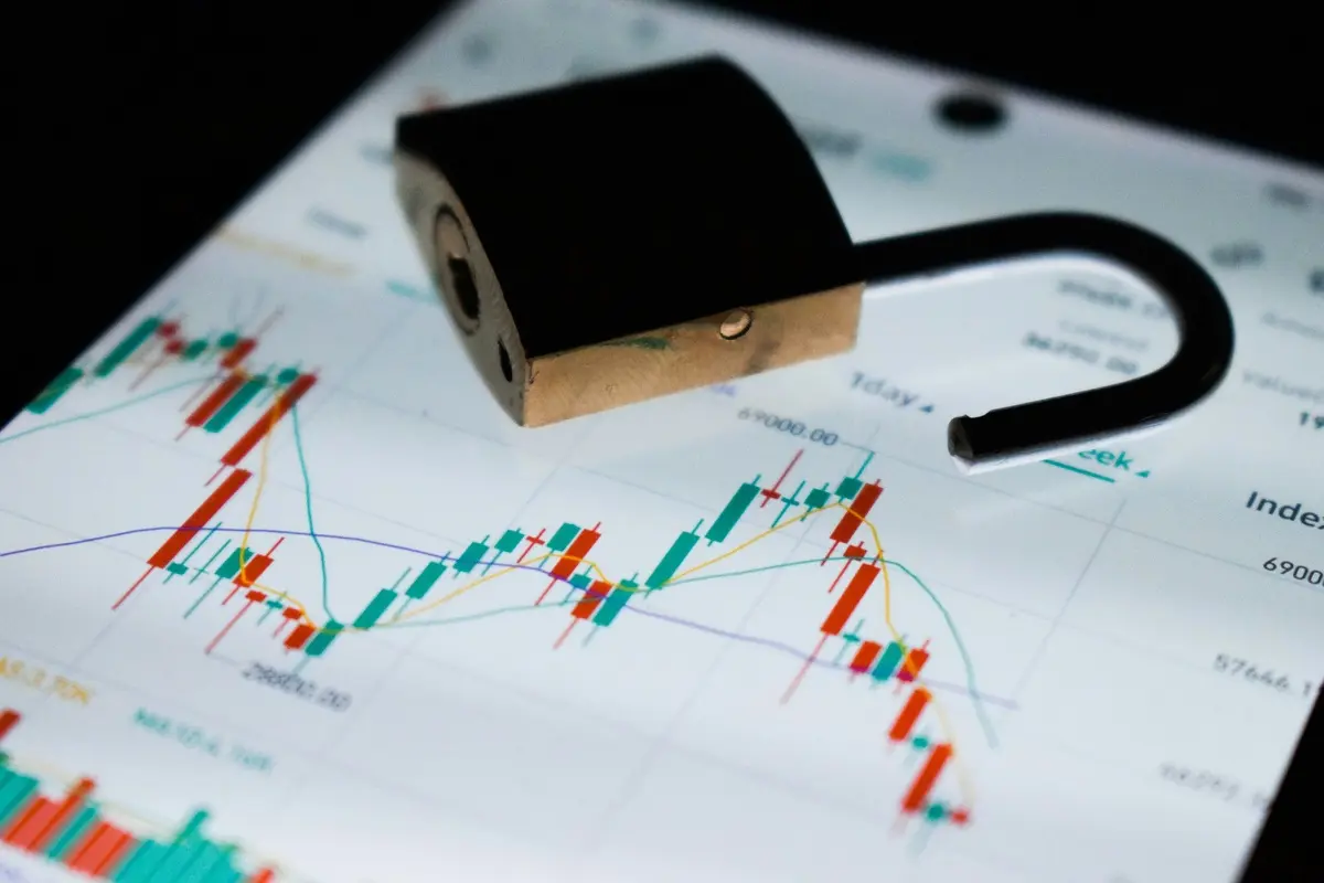 Analyse des effets des innovations financières sur les banques tunisiennes