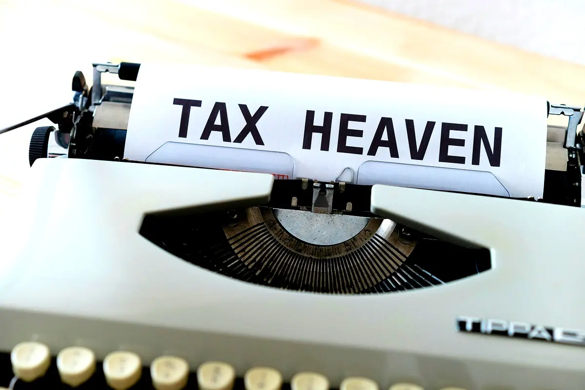 Analyse comparative des régimes fiscaux en ligne