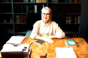 Méthodologie d'analyse littéraire dans Hizya de Maissa Bey