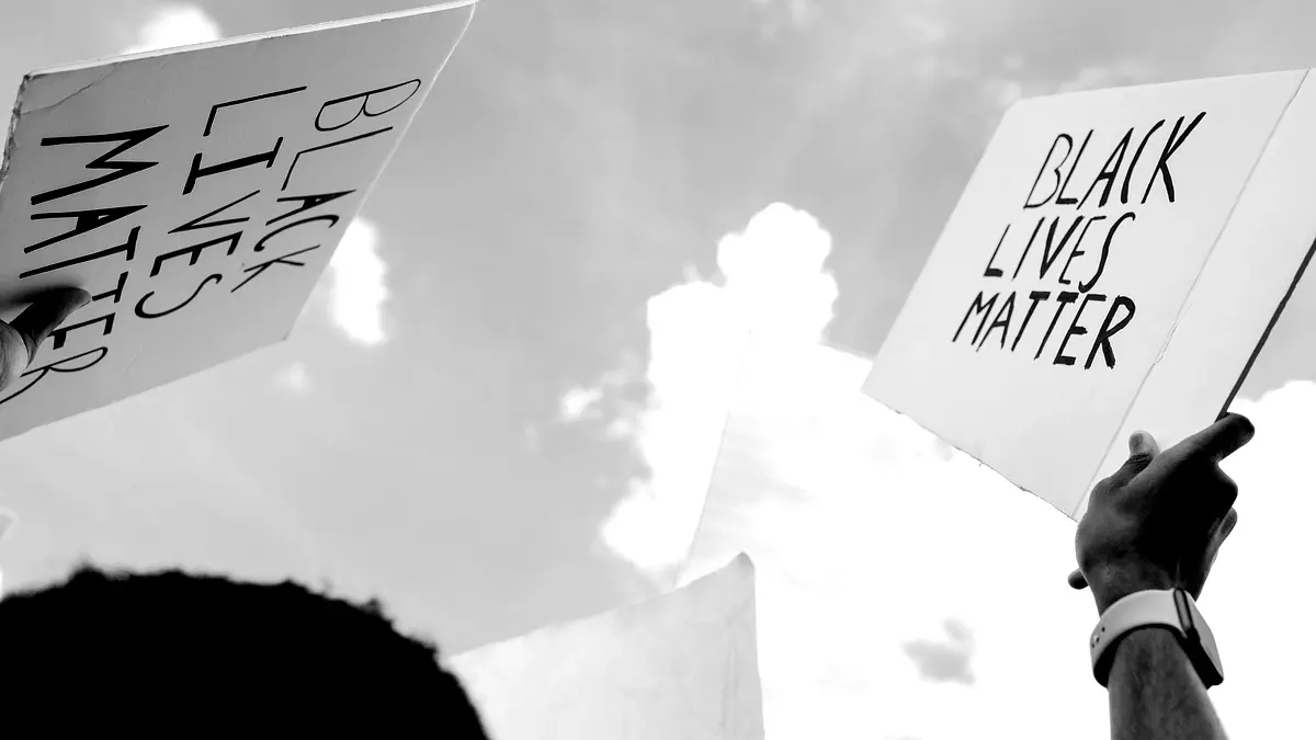 Méthodologie d'analyse littéraire dans La Nuit des Origines