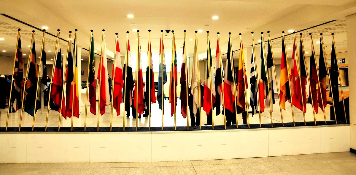 Implications politiques des discours d'Aristide : Analyse essentielle