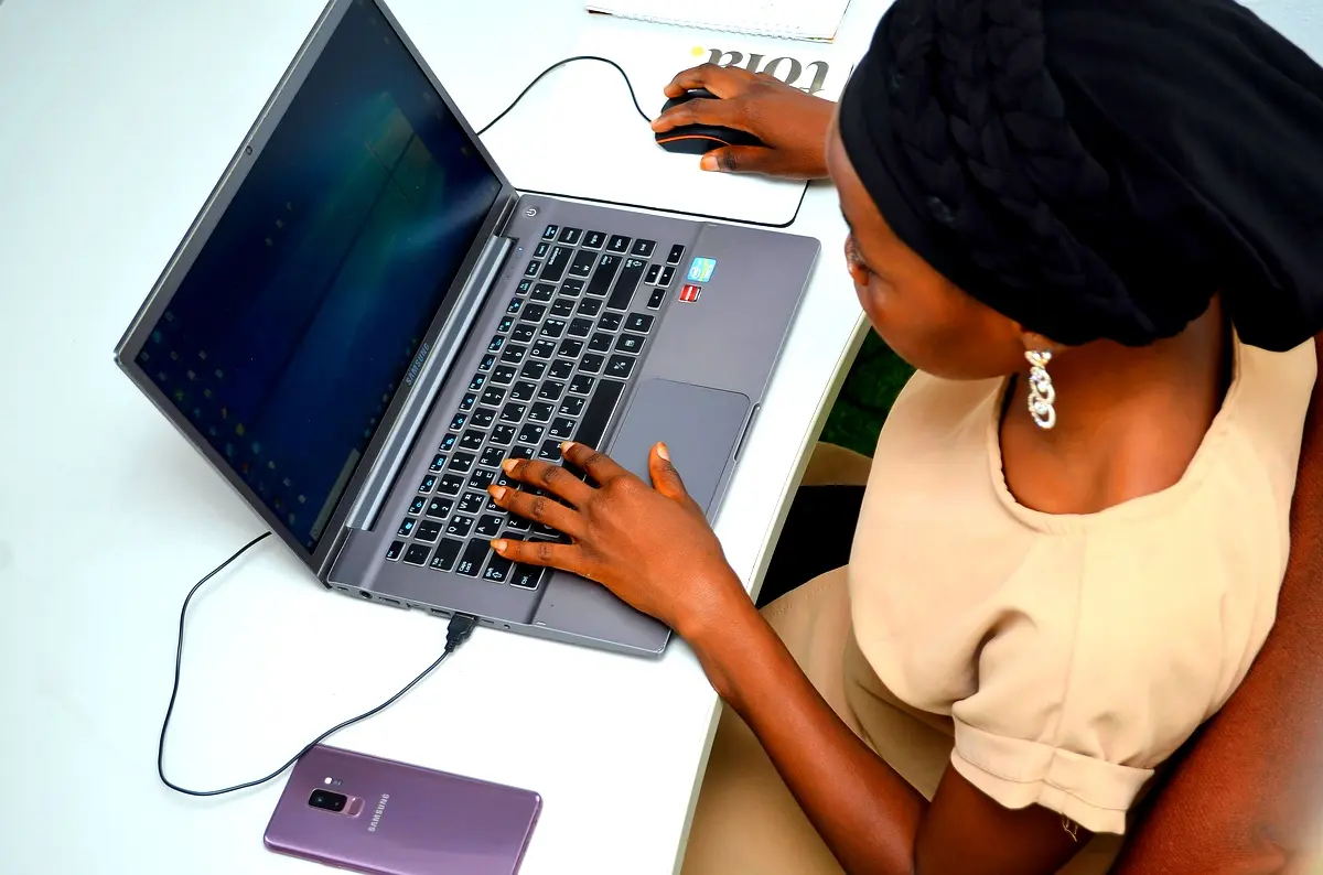 Impact des TIC sur l'éducation à Savalou : Analyse 2023