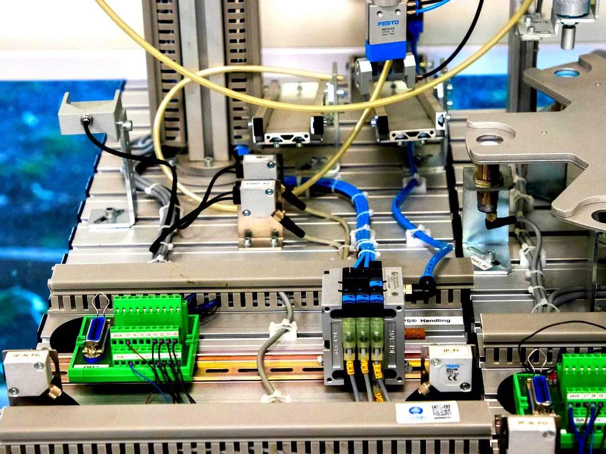 Applications pratiques des onduleurs à cinq niveaux