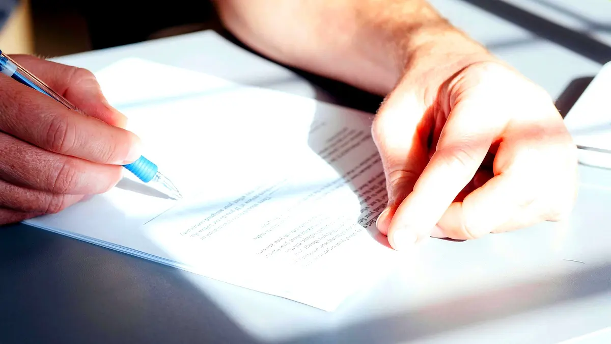 Analyse approfondie des contrats maritimes en Tunisie