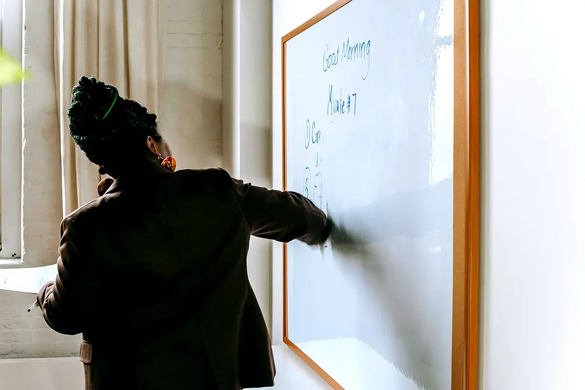 Stratégies de mise en œuvre pour la performance scolaire féminine