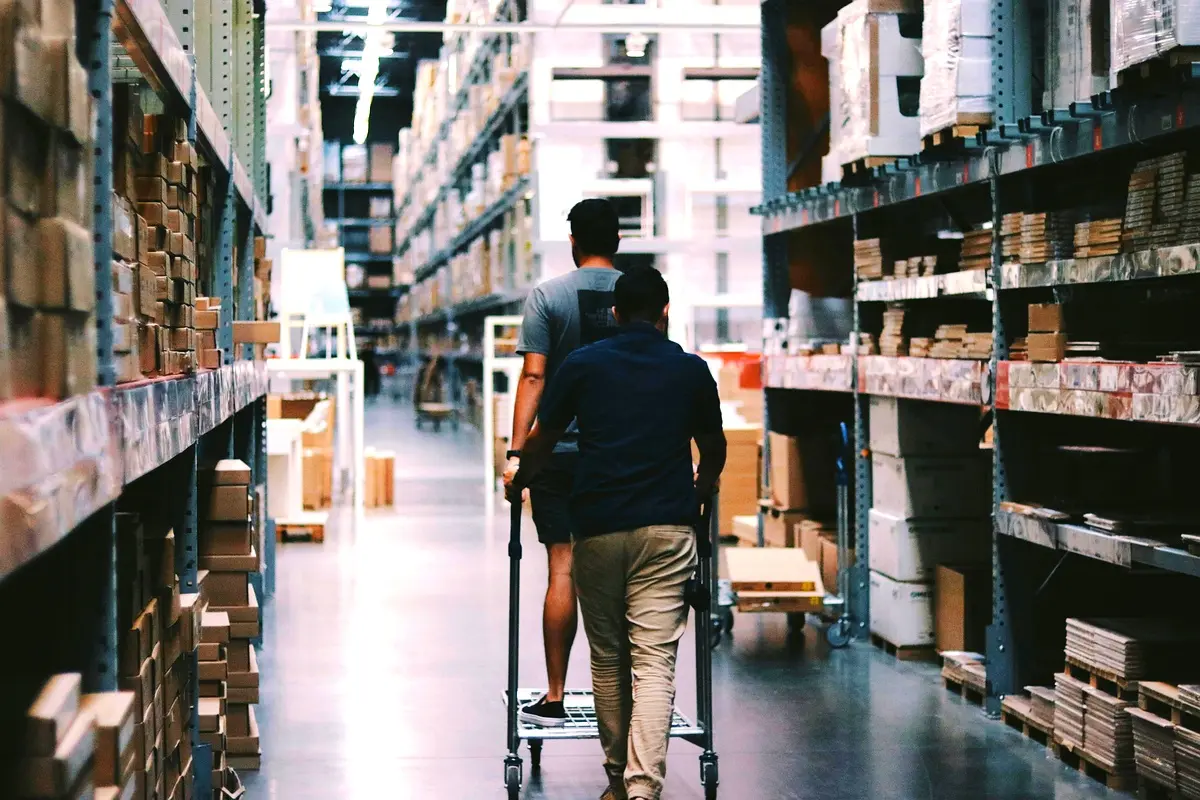 Innovation en logistique e-commerce : Stratégies essentielles
