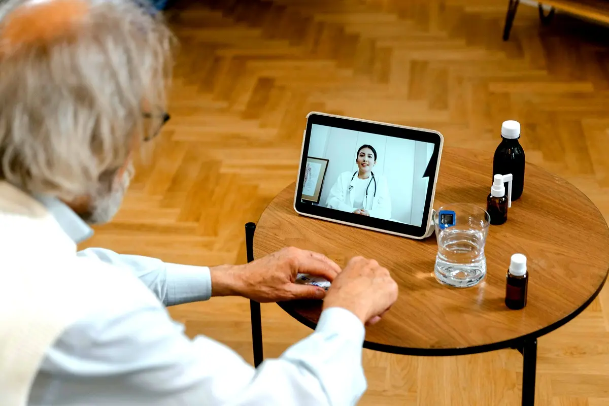 Technologie et anxiété : étude innovante chez les seniors