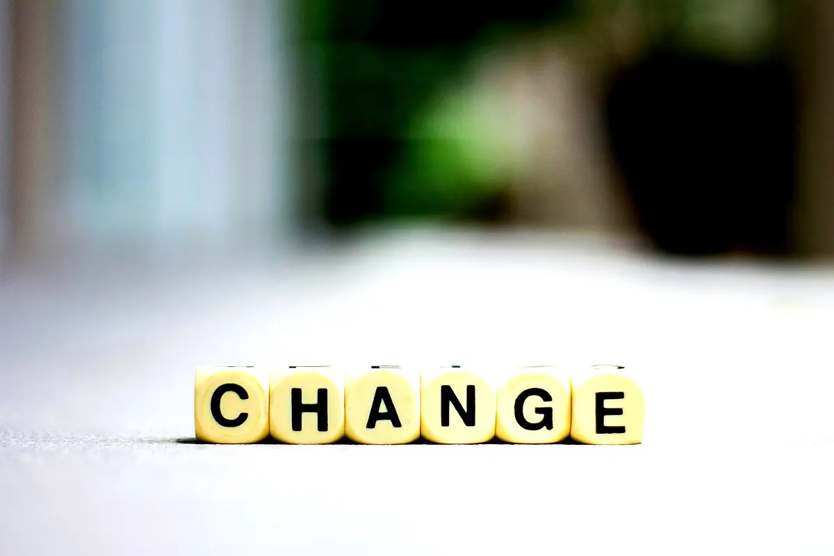 Implications politiques de la digitalisation dans les associations